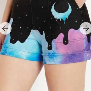 NWOT Blackmilk Galaxy Melt Cuffed Shorts XXL